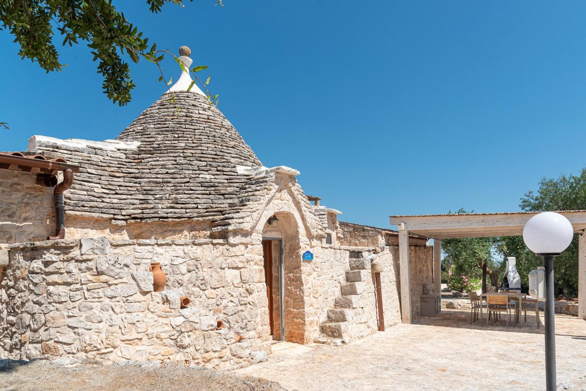 Trullo Fantastico Villa Castellana Grotte Exterior foto